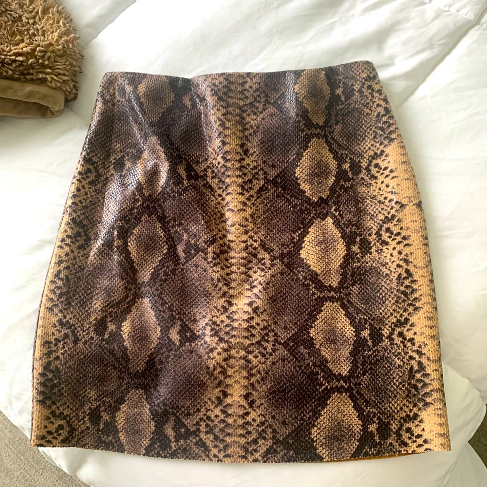 Snake skin skort